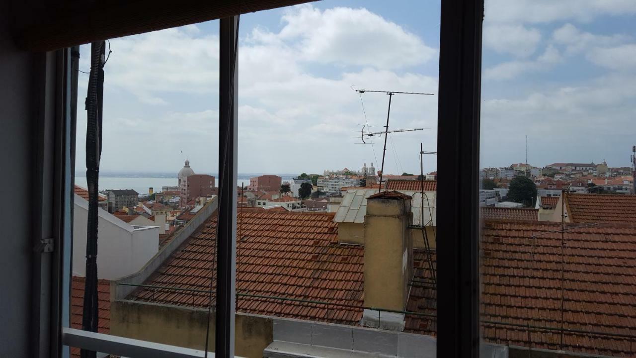 Apartamento Com Vista Para O Tejo Lisbon Exterior photo